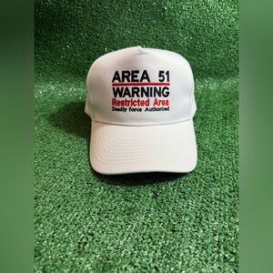 Vintage Area 51 hat. Crazy logo. SnapBack.  Clean.